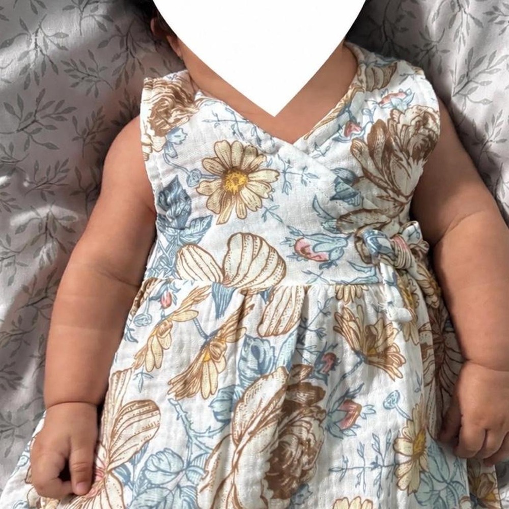 Unbranded Floral Dress Baby White NWT Muslin Wrap Style Diaper Cover Set